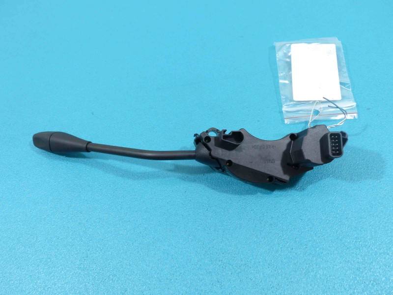 Перемикач кнопка Chrysler 300C 01311205 — фото деталі 3