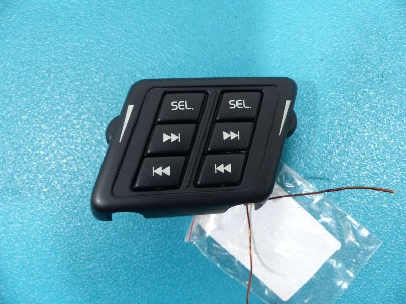 Перемикач кнопка Volvo XC90 30739243