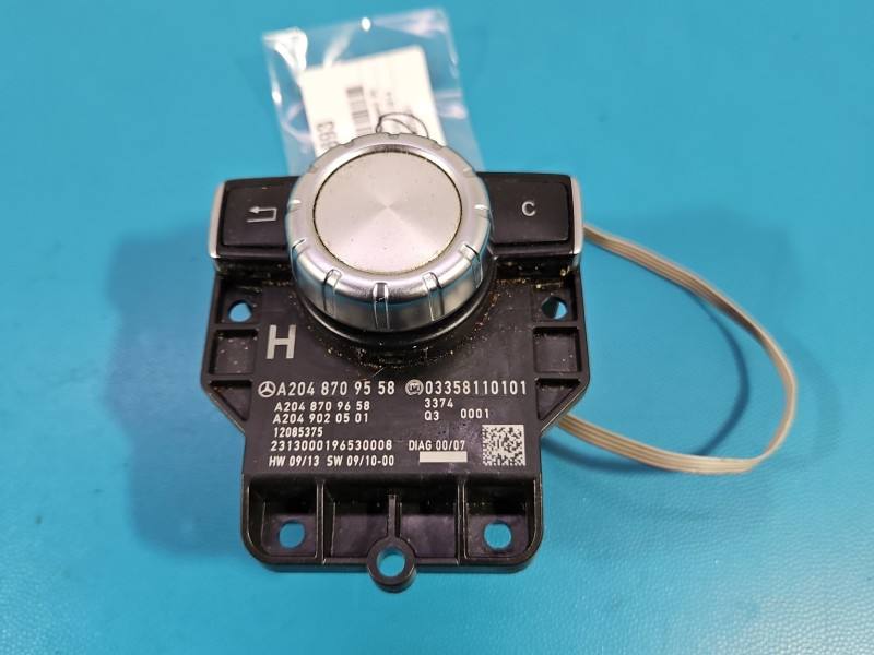 Перемикач радіо навігації Mercedes C W204 A2048709558