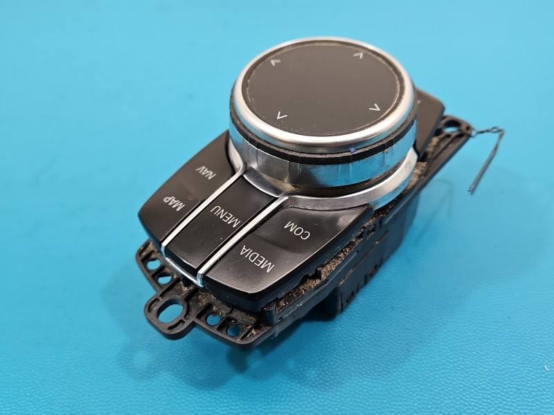 Перемикач радіо навігації BMW 5 G30 6844224