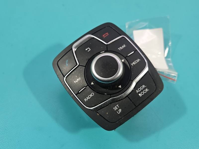 Переключатель радио навигации Peugeot 508 9802378577