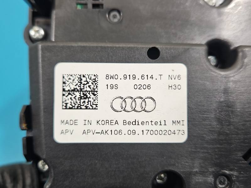 Перемикач радіо навігації Audi A4 B9 8W0919614T — фото деталі 10