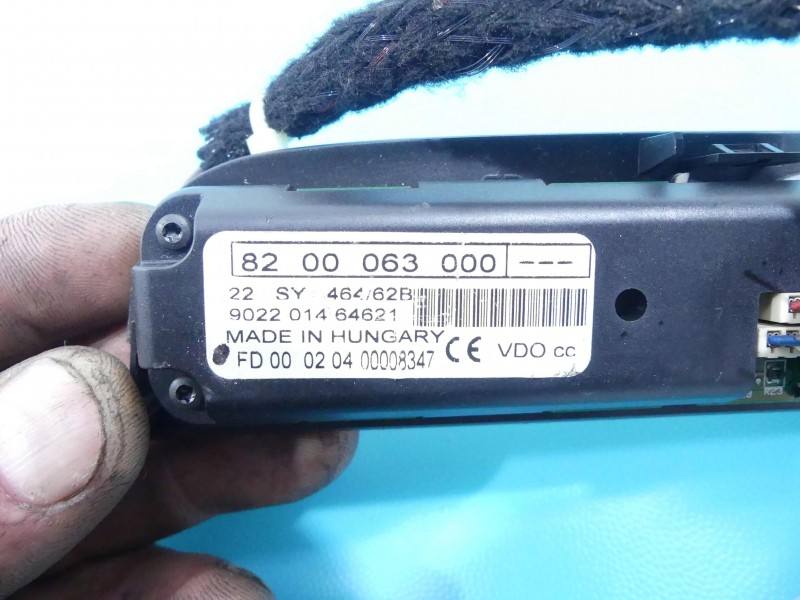 Перемикач радіо навігації Renault Scenic 1 8200063000 — фото деталі 4
