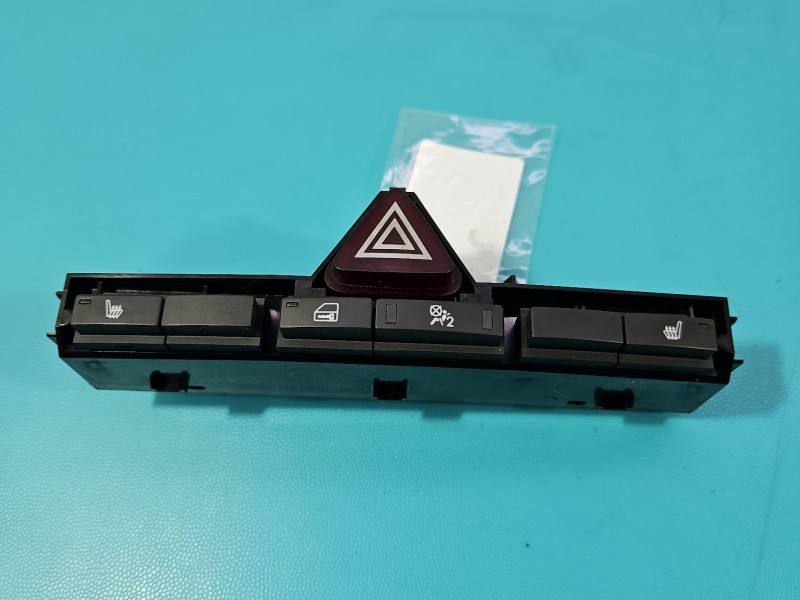 Перемикач кнопка Opel Corsa D 13205986