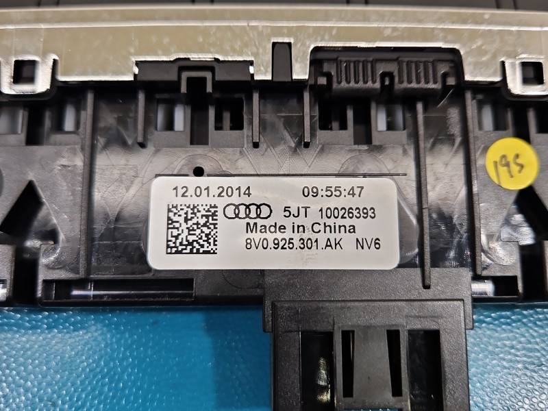 Переключатель кнопка Audi A3 8V 8V0925301AK — фото детали 7