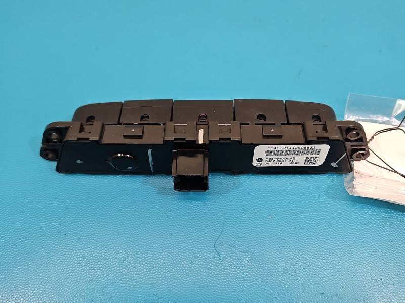 Перемикач кнопка Jeep Cherokee P68164099AB — фото деталі 3