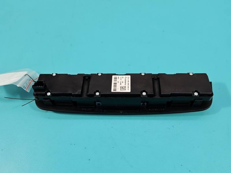 Перемикач кнопка Mercedes B W246 A2469059801 — фото деталі 4