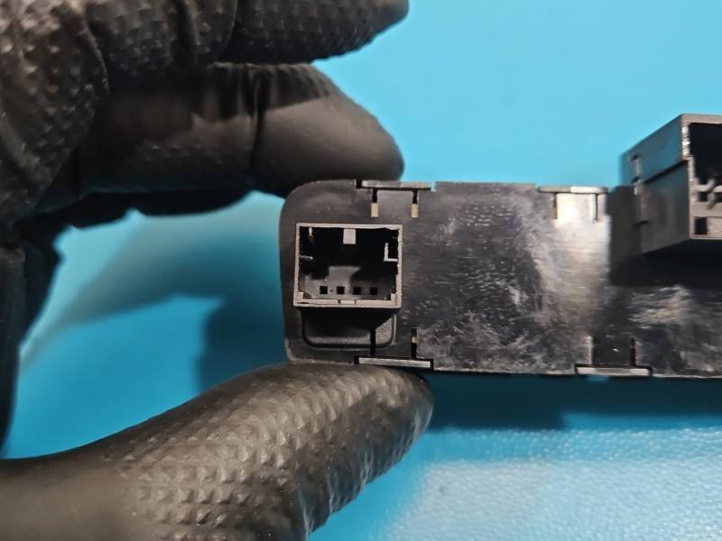 Перемикач кнопка Seat Ibiza 6J0927137T — фото деталі 7