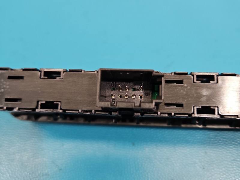 Перемикач кнопка Skoda Kodiaq 565927132AK — фото деталі 6