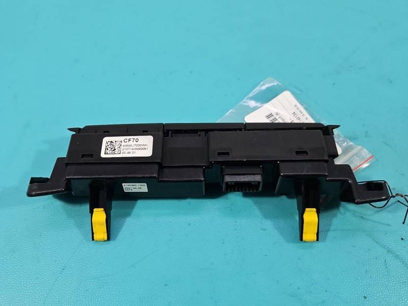 Перемикач кнопка Kia Ceed 93600J7000WK — фото деталі 4