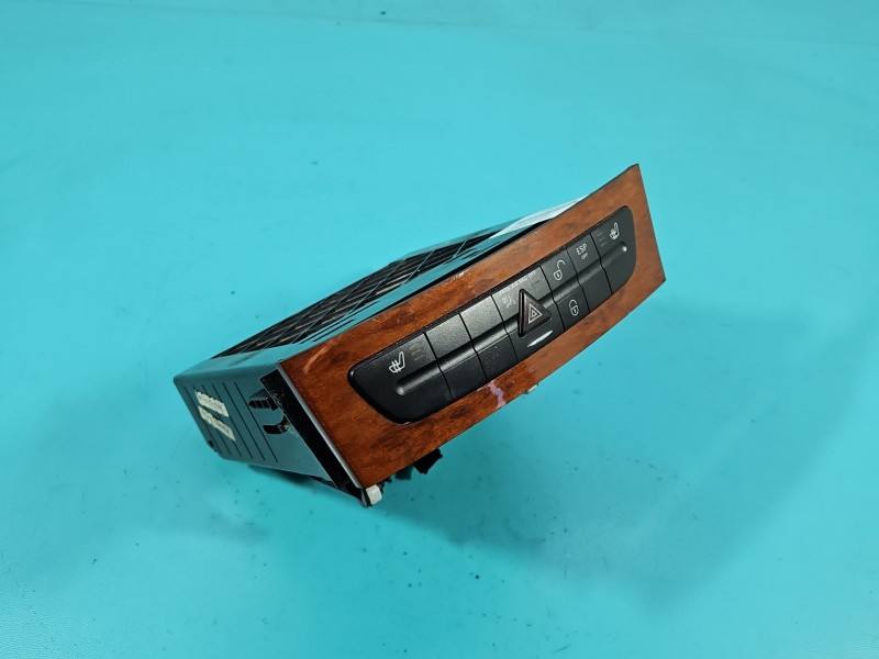 Переключатель кнопка Mercedes E W211 A2116800552