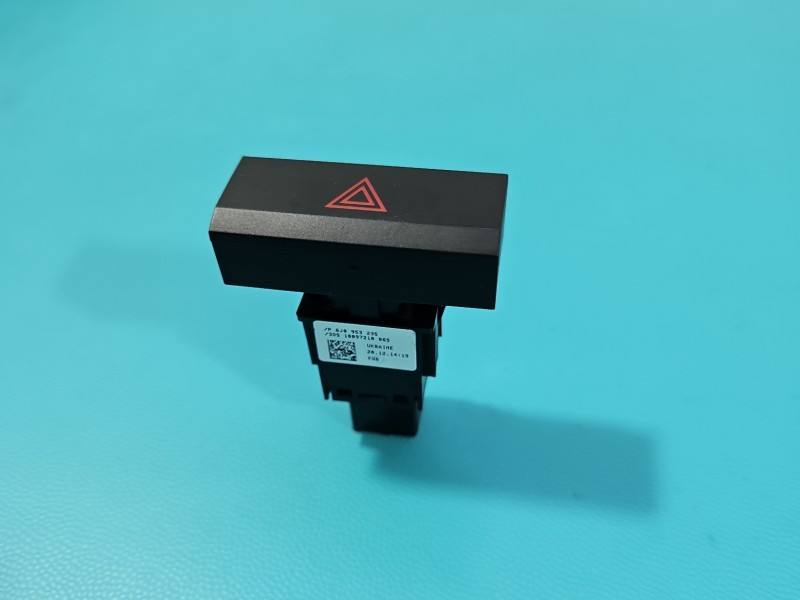 Перемикач кнопка Seat Ibiza 6J0953235 — фото деталі 2