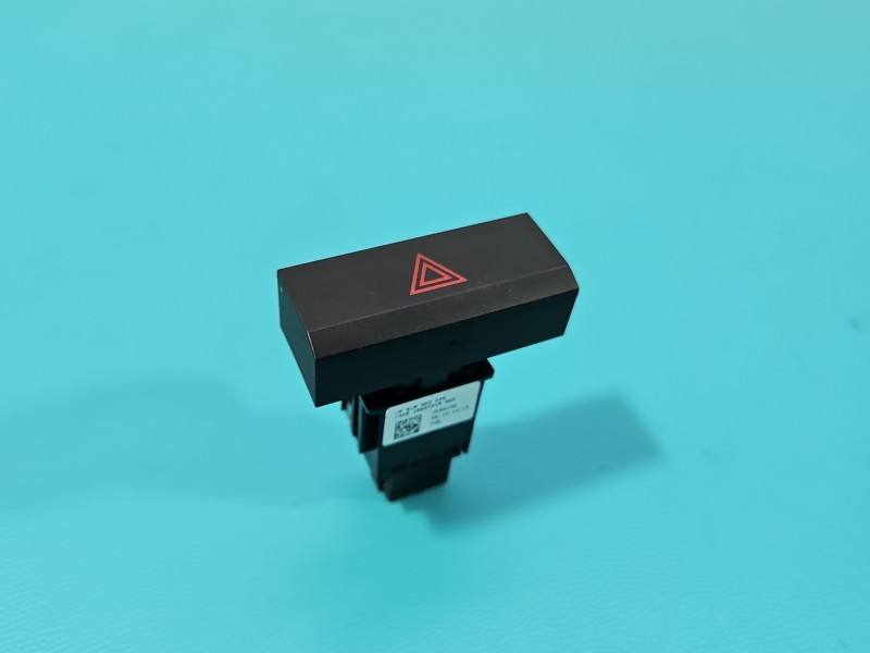 Перемикач кнопка Seat Ibiza 6J0953235 — фото деталі 3
