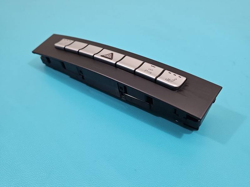 Переключатель кнопка Mercedes CLS C218 A2188207710