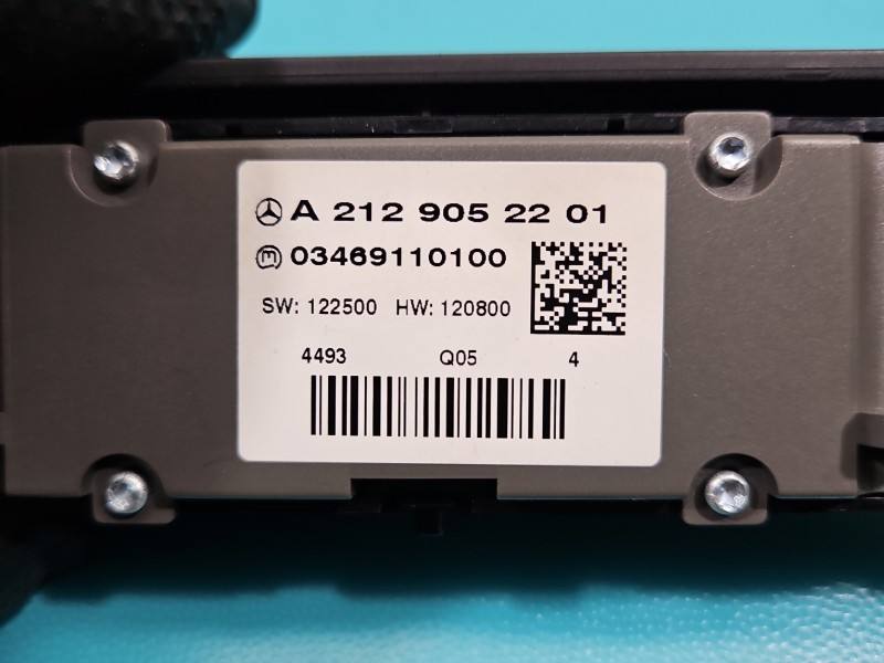 Перемикач кнопка Mercedes E W212 A2129052201 — фото деталі 4