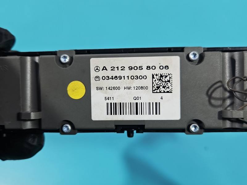 Переключатель кнопка Mercedes E W212 A2129058006 — фото детали 7