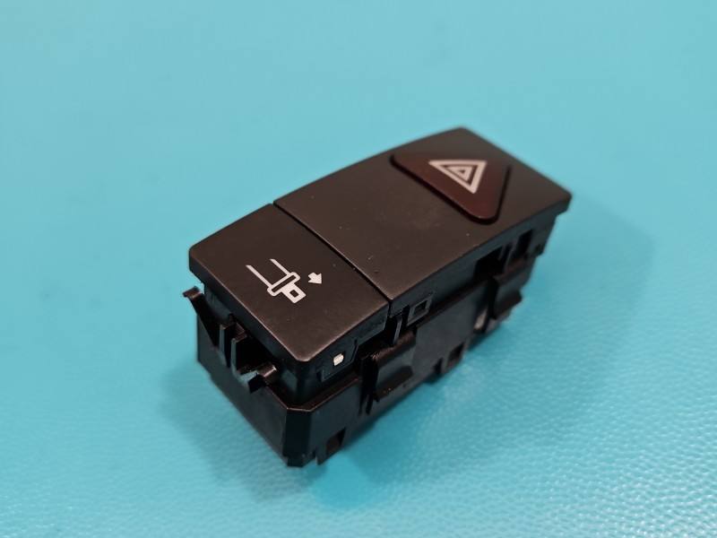 Перемикач кнопка Mercedes E C207 2079053400