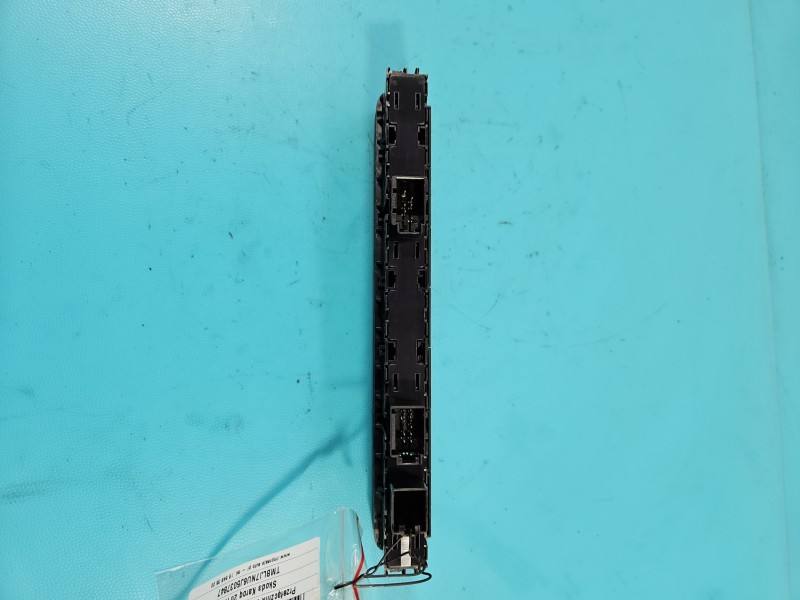 Перемикач кнопка Skoda Karoq 565.927.132AK — фото деталі 2