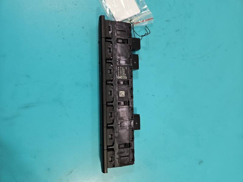 Перемикач кнопка Skoda Karoq 565.927.132AK — фото деталі 3