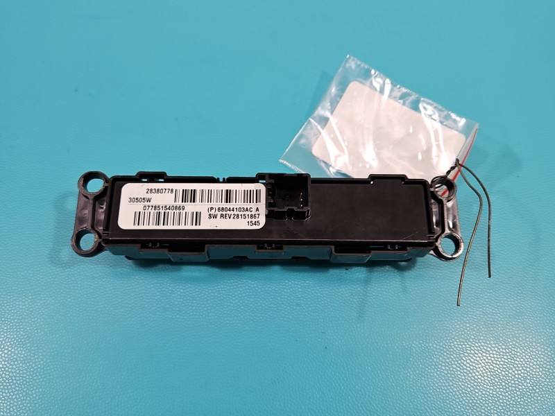 Переключатель кнопка Jeep Compass 68044103AC — фото детали 3
