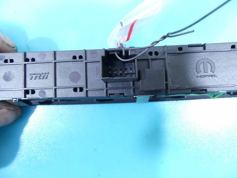 Перемикач кнопка Jeep Renegade 07356350190 — фото деталі 5