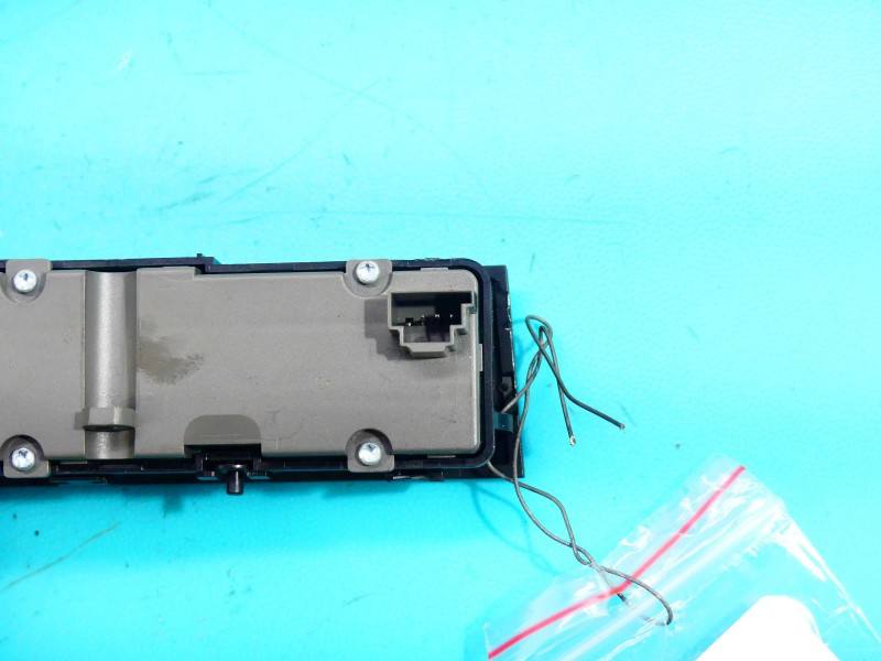Перемикач кнопка Mercedes E W212 A2129052401 — фото деталі 5
