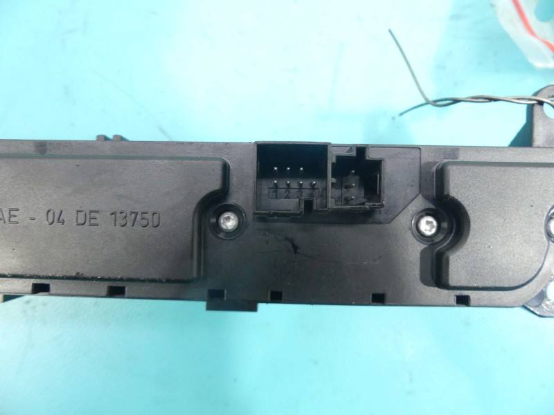 Перемикач кнопка Mercedes R W251 A2518701410 — фото деталі 5
