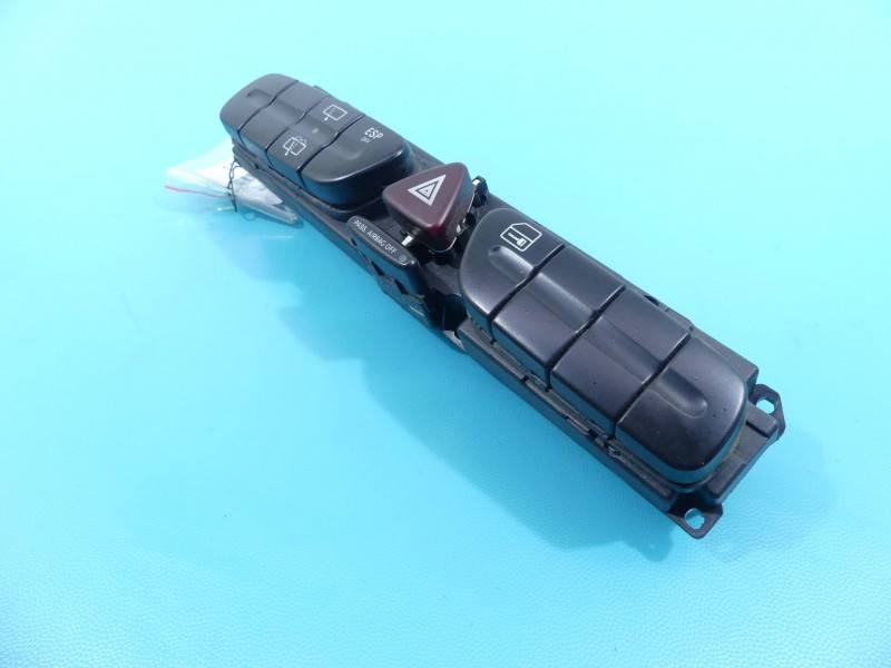 Переключатель кнопка Mercedes C W203 2038219279
