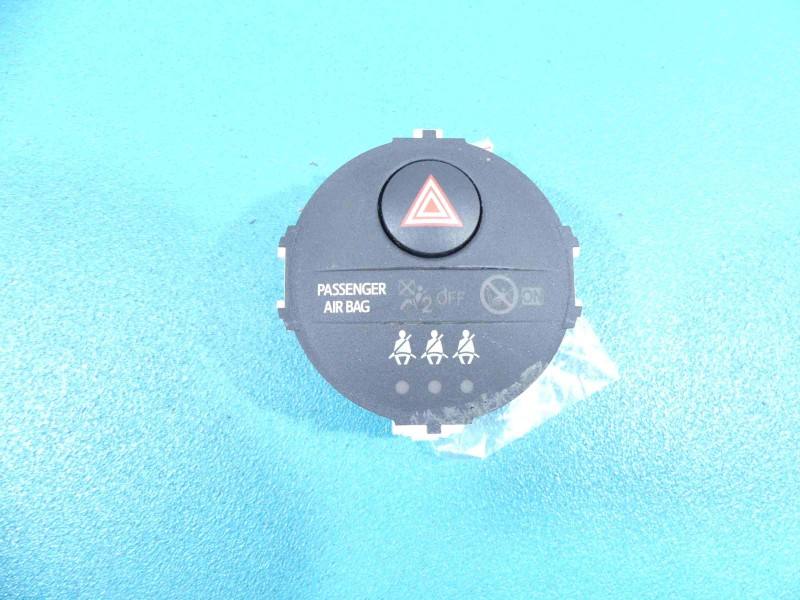 Перемикач кнопка Toyota Yaris 3 83950-0D050-A