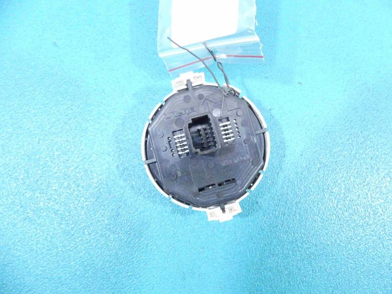 Перемикач кнопка Toyota Yaris 3 83950-0D050-A — фото деталі 2