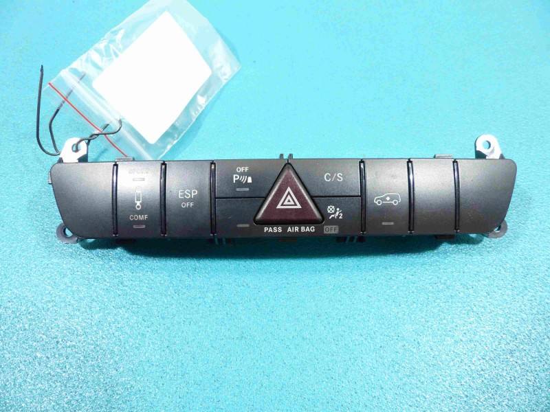 Перемикач кнопка Mercedes R W251 A2518700310