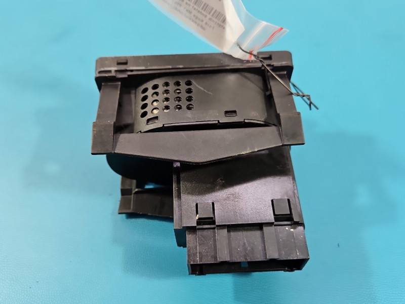 Перемикач кнопка Ford Kuga 7M5T-13A024-CA — фото деталі 4
