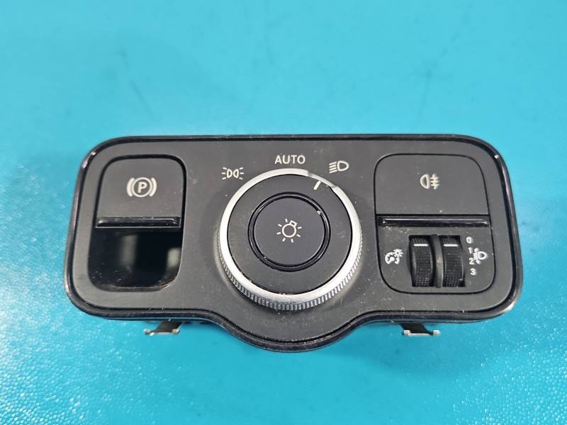 Переключатель кнопка Mercedes Sprinter A9079052702