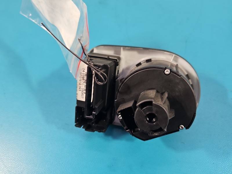 Переключатель кнопка Seat Altea 5P0919093 — фото детали 5