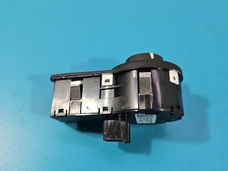 Перемикач кнопка Jeep Renegade 07356965670 — фото деталі 4