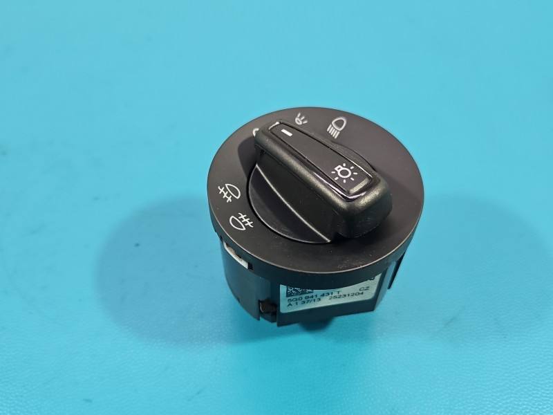 Перемикач кнопка Seat Leon 5G0941431T — фото деталі 2