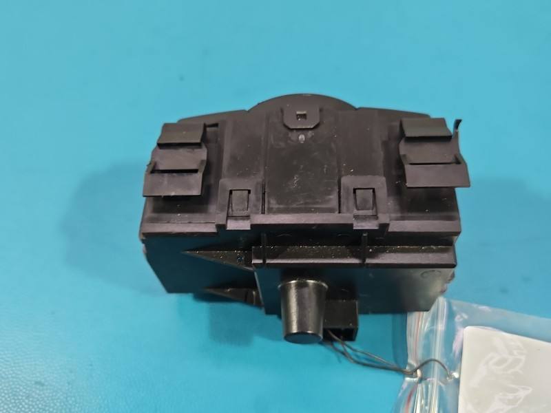 Перемикач кнопка BMW 1 E87 6932794 — фото деталі 4