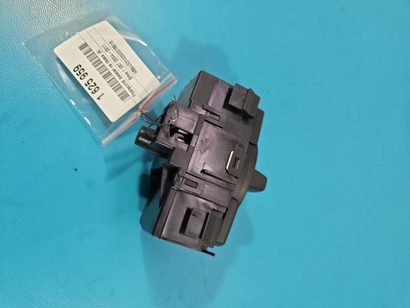 Перемикач кнопка BMW 1 E87 6932794 — фото деталі 6