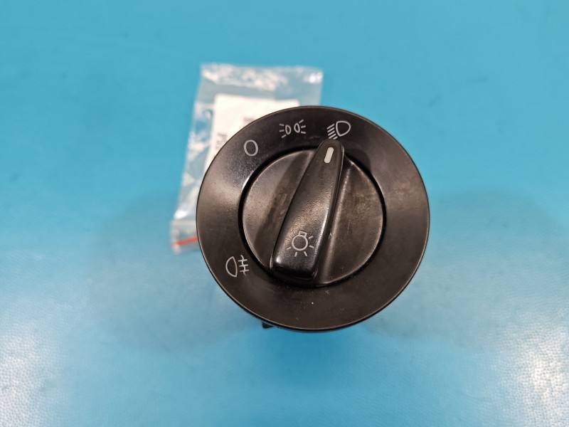 Переключатель кнопка Volkswagen Passat B5 1C0941531