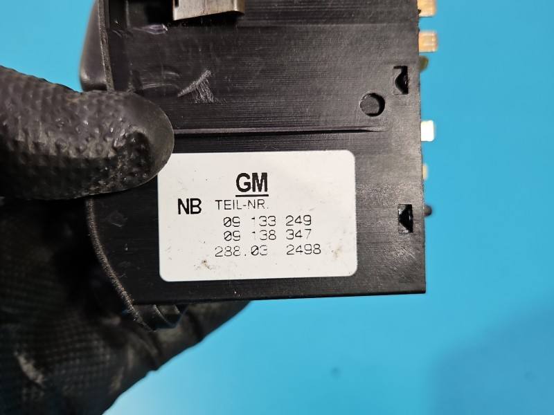 Перемикач кнопка Opel Zafira A 09133249 — фото деталі 6