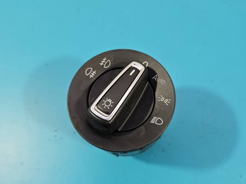 Перемикач кнопка Volkswagen Touran 5G0941431BD