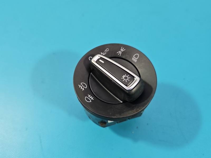 Перемикач кнопка Volkswagen Touran 5G0941431BD — фото деталі 2