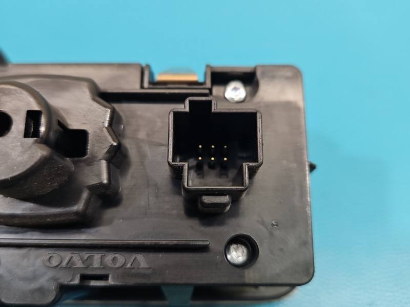 Перемикач кнопка Volvo S60 30739430 — фото деталі 6
