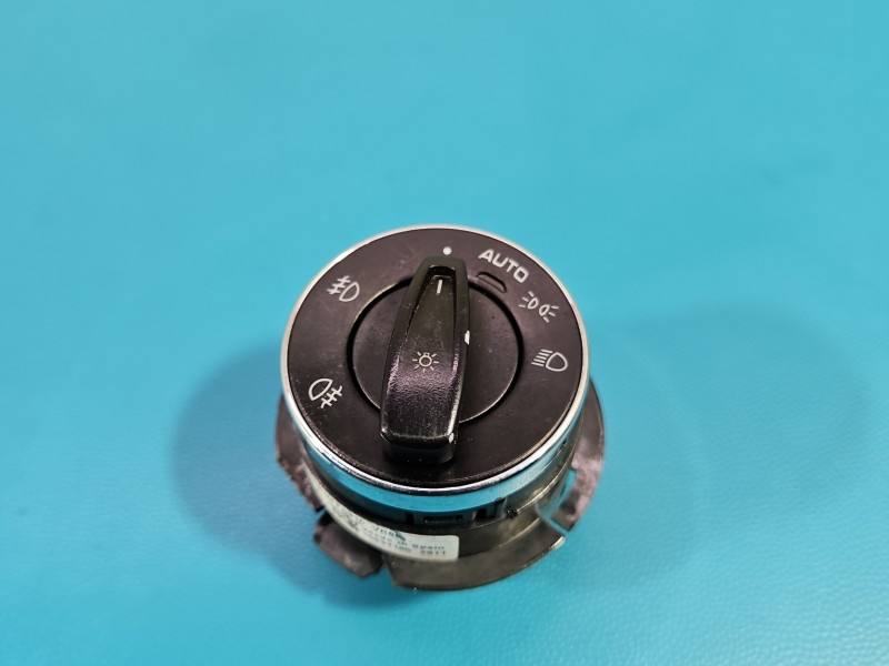 Переключатель кнопка Porsche Cayenne 7P5941531C