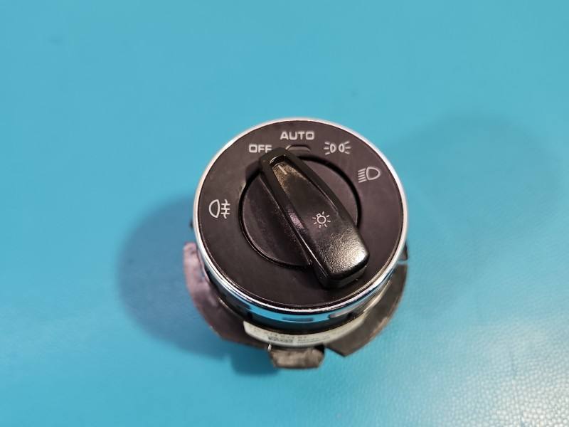 Переключатель кнопка Porsche Panamera 97061353307