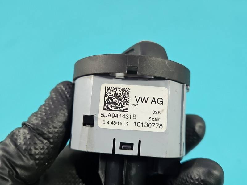 Перемикач кнопка Skoda Rapid 5JA941431B — фото деталі 4