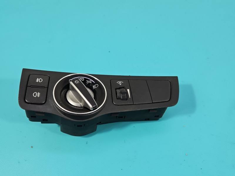 Перемикач кнопка Hyundai I40 93300-3Z050 — фото деталі 2