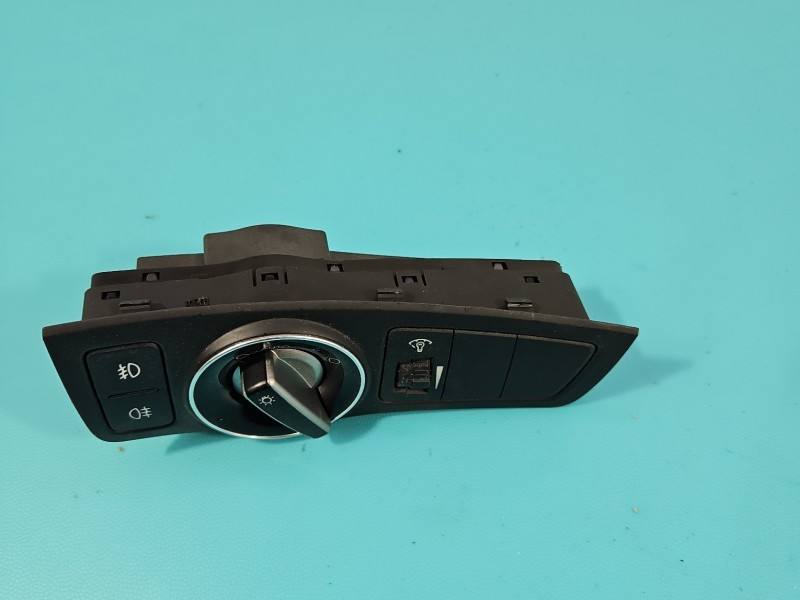 Перемикач кнопка Hyundai I40 93300-3Z050 — фото деталі 3