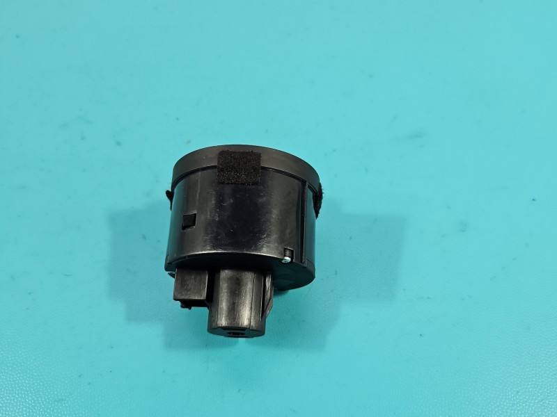 Переключатель кнопка Volkswagen Jetta 1K0941431BD — фото детали 4