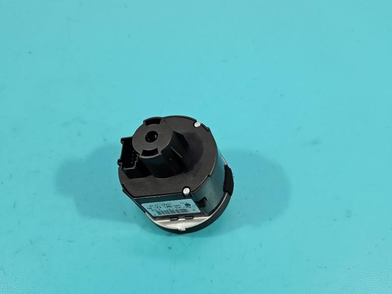 Переключатель кнопка Volkswagen Jetta 1K0941431BD — фото детали 5